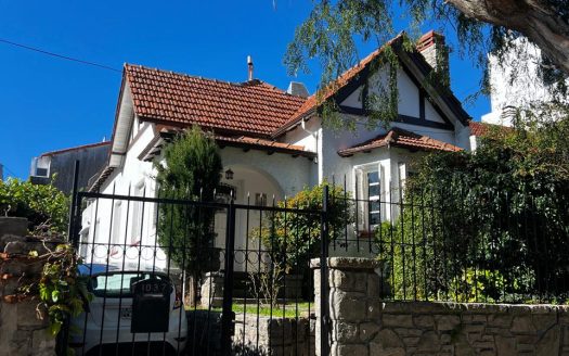 Chalet a reciclar en Stella Maris